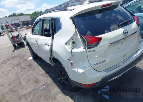 2017 Nissan Rogue Sv z USA, uszkodzony, nr VIN 5N1AT2MV3HC892618